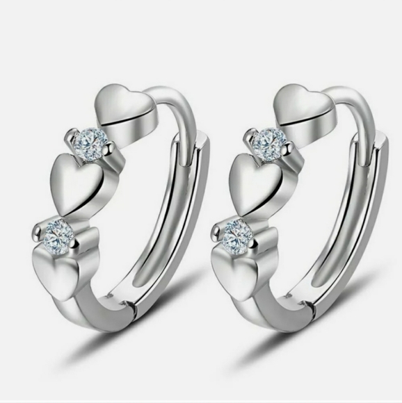 New Fashion Heart Huggie Hoop Earrings Studs - Picture 2 of 10